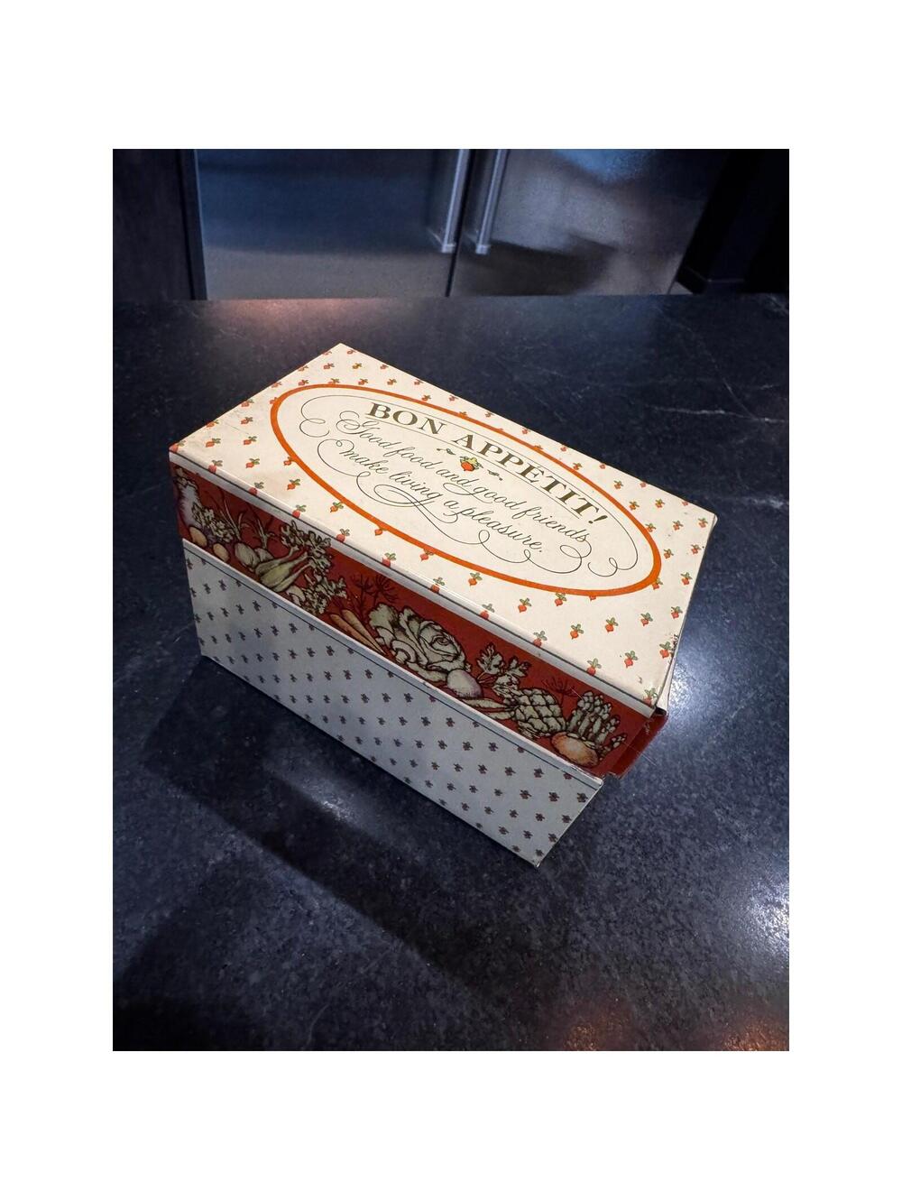 Vintage Hallmark Tin Recipe Box - "Bon Appetit"